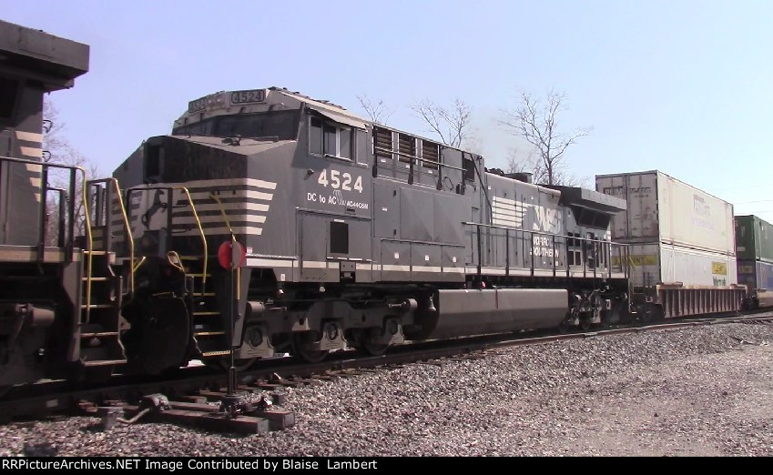 NS 4524